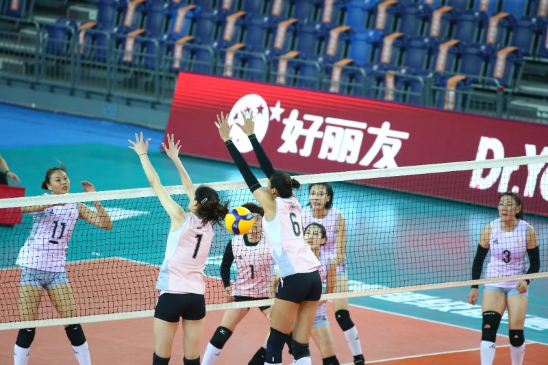 本赛季中,不但有袁心玥、龚翔宇、李盈莹等一众国家队明星阵容和众多天下级名将加入,带来诸多精彩看点,更有众多“00后”、“05后”小将崭露头角,打出不俗体现,中国女排顽强拼搏、勇攀岑岭的精神正被一直诠释。。。。。。。。