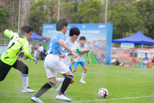 suncitygroup太阳集团助力墟落足球少年逐梦